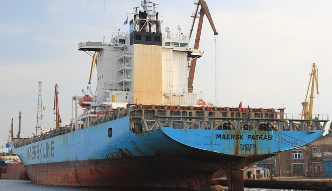 Incendiu pe portcontainerul 
