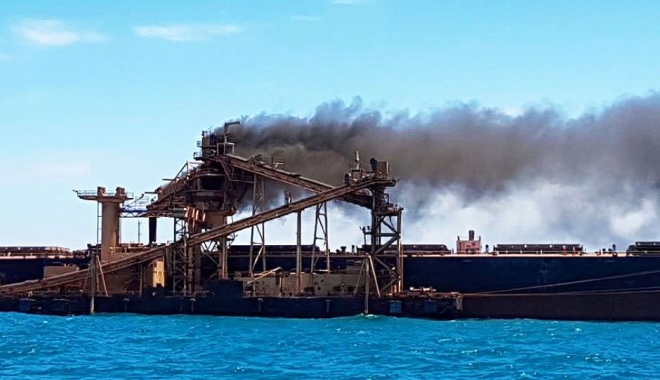 Incendiu pe un bulk-carrier, în Australia - incendiupeunbulkcarrier-1484219388.jpg