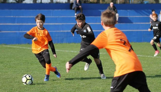 Încep primele meciuri  ale turneului Dolphin Cup - incep-1526572258.jpg