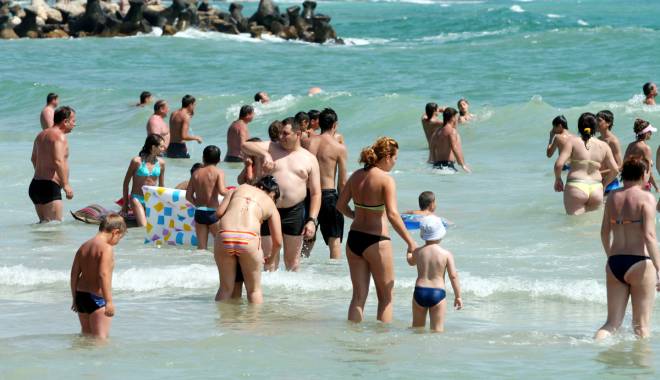 În ce parametri  se încadrează  apa de îmbăiere  de pe litoral - inceparametrii-1435935066.jpg