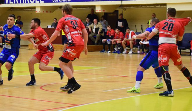 Începe o nouă ediție a Ligii Naționale! HC Dobrogea Sud înfruntă pe Dinamo - incepe-1536075892.jpg