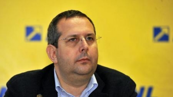 Fostul deputat Theodor Nicolescu, condamnat definitiv la 8 ani de închisoare în dosarul retrocedărilor - inchisoare-1570543525.jpg