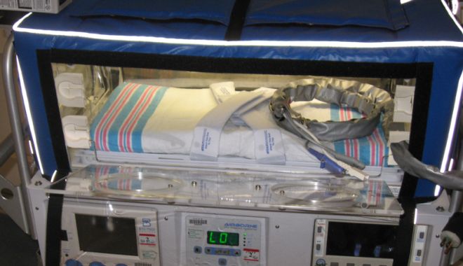 Spitalul a primit un incubator neonatal de transport - incubator1-1518023987.jpg