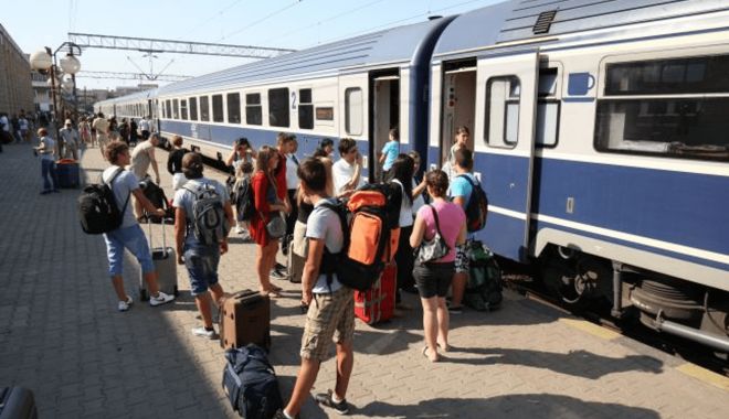 Este prevăzut în lege: Studenții vor merge aproape gratis cu trenul