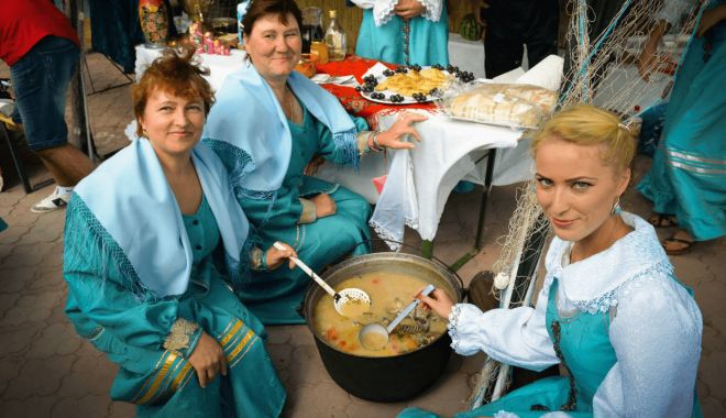 Tulcea / Comuna Jurilovca aşteaptă 100.000 de vizitatori la Festivalul borşului lipovenesc