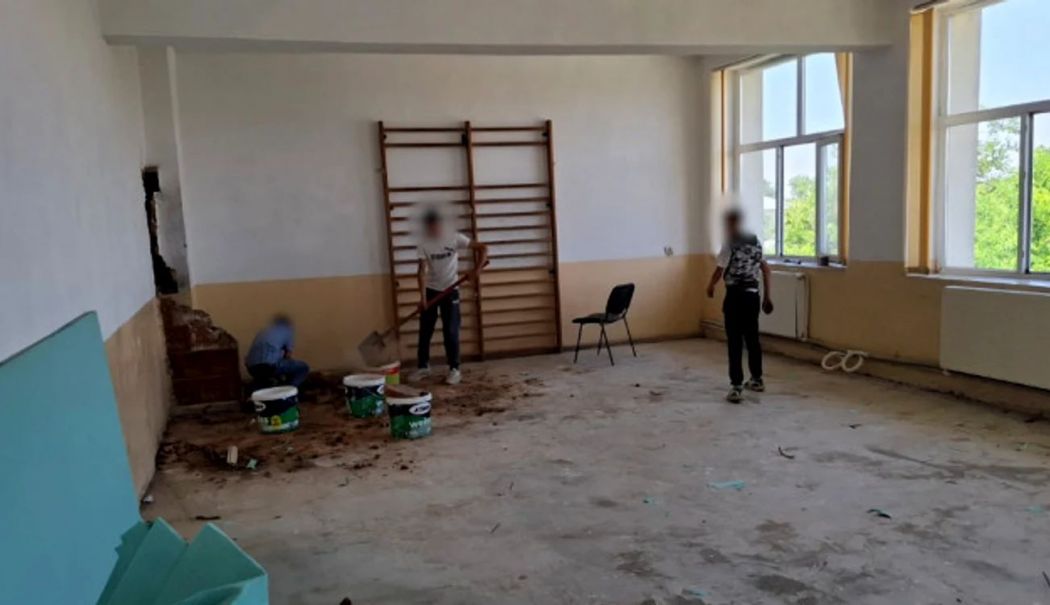 Mai mulți elevi au fost puși să muncească la școală pentru a lua note de trecere - index-1750498528.jpg