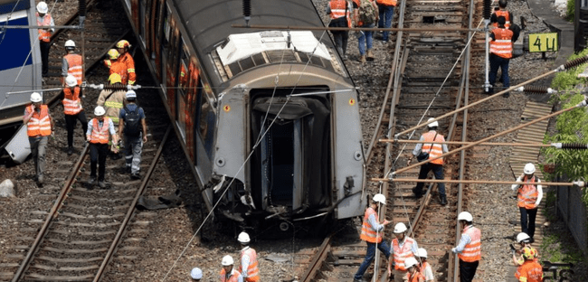 Un tren a spulberat un grup de muncitori. Unsprezece persoane au murit - index-1764230606.png