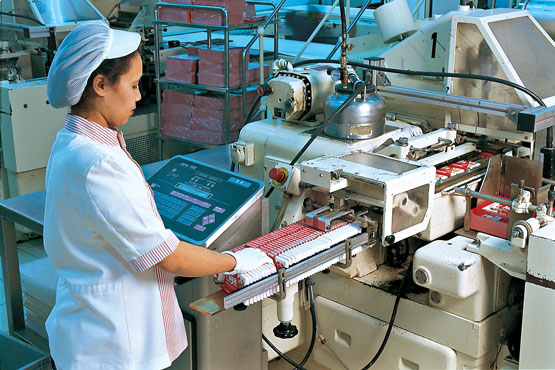 Comenzile noi din industrie au crescut cu peste 13% - industria-1441705760.jpg