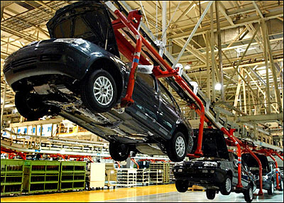 Industria UE renaște - industriaue-1392650972.jpg