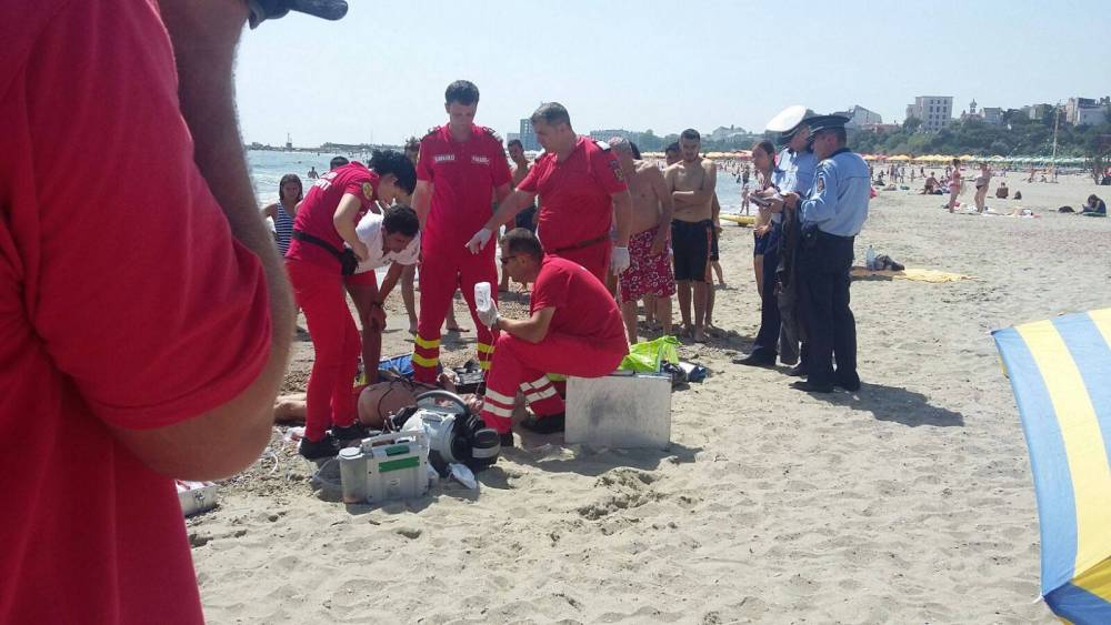 Bărbat scos din mare în stare de inconștiență, la Costinești. Intervine elicopterul SMURD - inec-resuscitare-1756889335.jpg