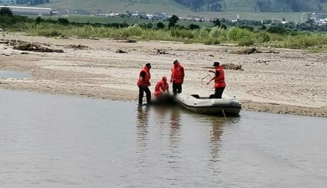Un tânăr de doar 21 de ani și-a pierdut viața după ce s-a dus cu prietenii la scăldat - inecat-1625901874.jpg