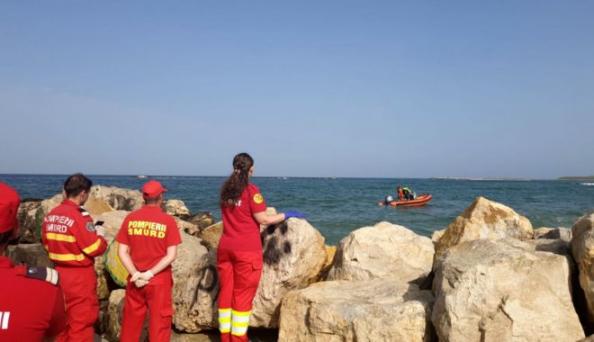 Cadavrul unui tânăr înecat, scos la mal de valuri, la Costinești! - inecatcostinesti-1569003083.jpg