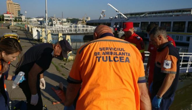 Un bărbat s-a înecat în Dunăre. Pompierii chemați în ajutor - inecatindunare1-1527140848.jpg