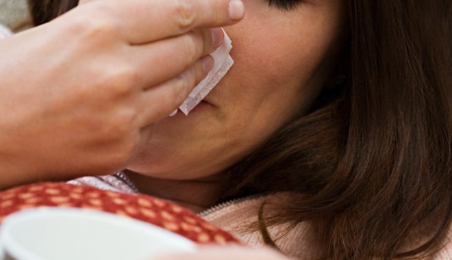Zeci de mii de infecții respiratorii, înregistrate într-o săptămână - infectii-1325790482.jpg