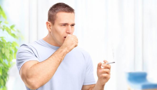 Lipsă crasă de bun simț! Pacienți care fumează în saloanele și holurile spitalelor - infectioase3-1524582929.jpg