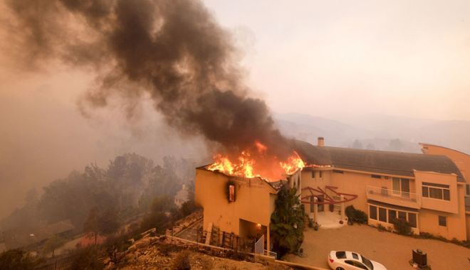 Infernul pe pământ! Lady Gaga, Kim Kardashian,  Guillermo del Toro, evacuați din Malibu - infernulpepamant-1541943356.jpg