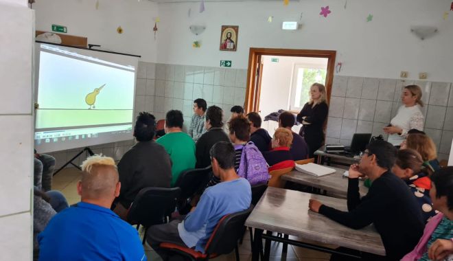 Tema consumului de droguri, dezbătută şi în rândul persoanelor cu dizabilităţi