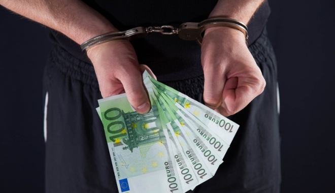 Infracțiuni economice cu prejudicii de peste 100 de milioane de lei - infractiuni-1487610215.jpg