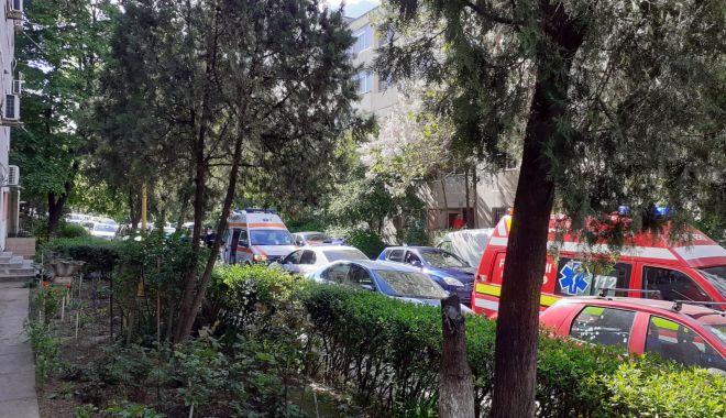 Alertă la Constanţa. Bătrân înjunghiat, pe strada Bucureşti - injunghiat-1621346438.jpg