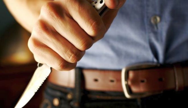 Înjunghiere în plină stradă, în centrul Constanței. Agresorul a ajuns după gratii - injunghieresursanews-1588084668.jpg