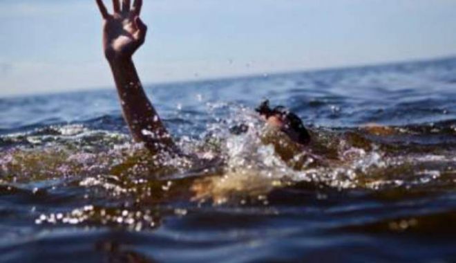 UPDATE/ TRAGEDIE la Costinești! Tânar înecat în mare - innec-1654437690.jpg