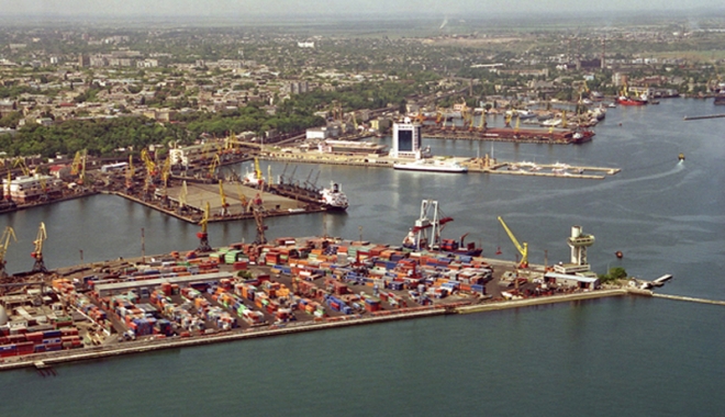În portul ucrainean Yuzhny va fi construit un terminal de cereale gigsant - inportulyuzhny-1468506860.jpg