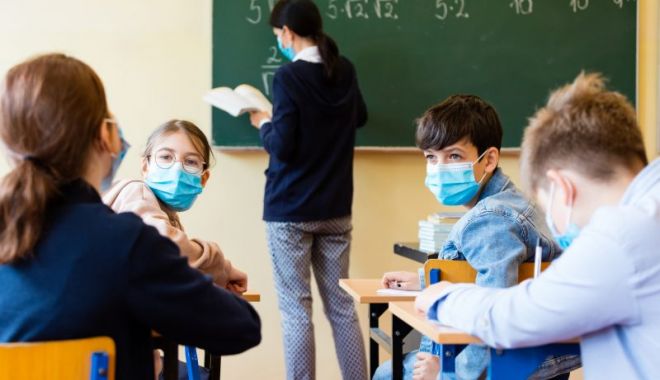 Doi elevi au declinat înscrierea la Colegiul „Mircea” și la Liceul „Traian”. „Ar fi trebuit să existe o restricție legată de medie” - inscrieremircea-1628781666.jpg