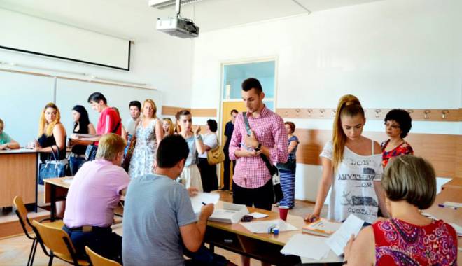 Probele scrise triază viitorii studenți de la 