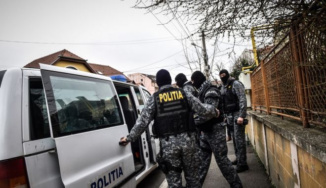 Polițiștii constănțeni au pus sechestru asigurător pe o casă din Bacău - inselaciune-1624289162.jpg