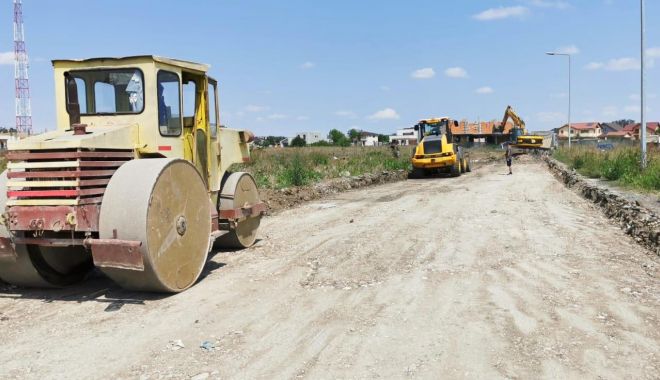 În sfârșit! Asfalt, pe strada de pământ Prelungirea Meșterul Manole, din cartierul Km 5 - insfarsitasfalt-1595316735.jpg
