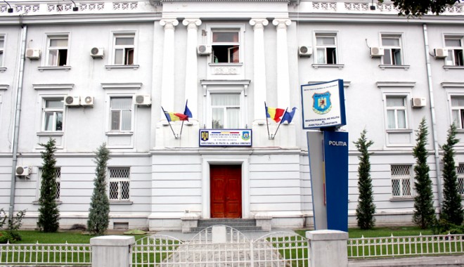 Șef din Poliția Constanța, anchetat de DNA pentru dare de mită - inspectoratuldepolitiealjudetulu-1383497992.jpg