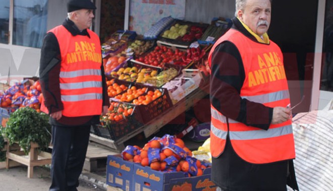 Inspectorii antifraudă fiscală au dat 103 amenzi dintr-un foc - inspectoriiantifrauda1-1412093559.jpg