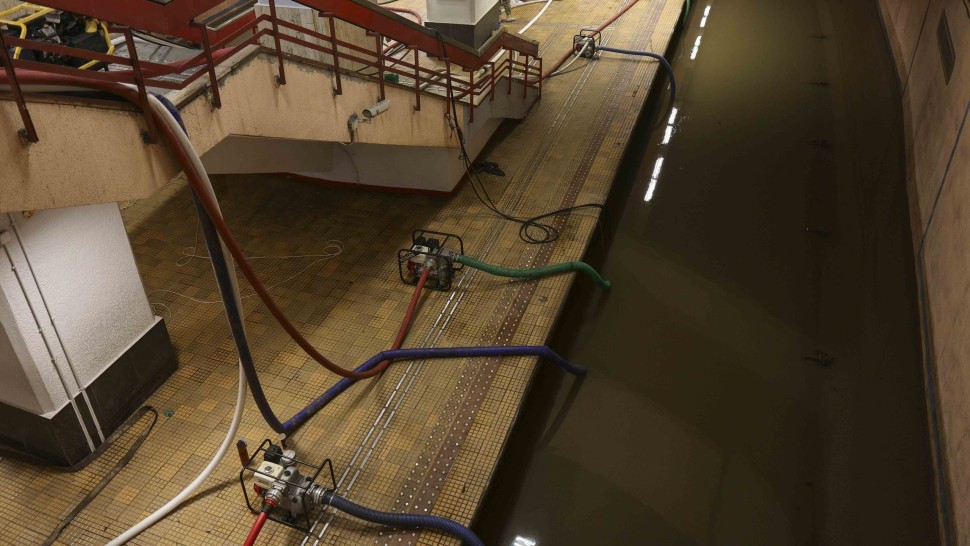 Angajată Metrorex, la spital după inundațiile de la metrou. A fost infectată cu Legionella - instantinterventieinundatiemetro-1783515904.webp