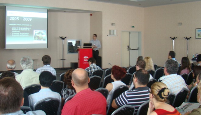 Zeci de constănțeni au participat la Conferința IntelSOFT - intelsoft-1312834546.jpg