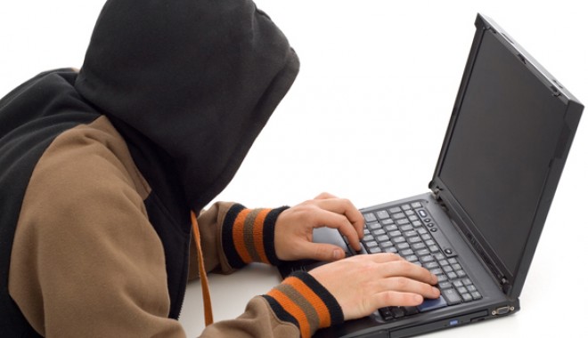 Fostul jandarm ajuns hacker, cercetat în libertate - internetinfractiuneshutterstock-1333538184.jpg
