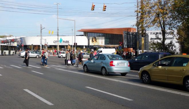 Intersecția de la City Park Mall, reasfaltată - intersectiadelacity-1540918843.jpg