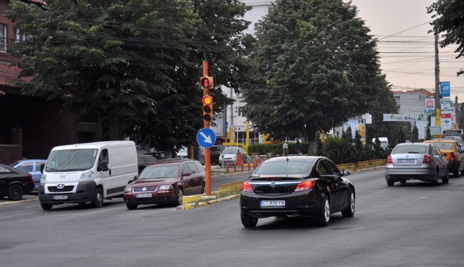Intersecția care bagă spaima-n constănțeni - intersectiebulevardulmamaistrmir-1342034803.jpg