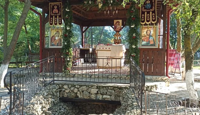 Preotul Ghenadie Mogoi a lăsat Bucureştiul pentru un loc sălbatic, dar plin de spiritualitate - interviu-ghenadie-mogoi-2-1709236042.jpg