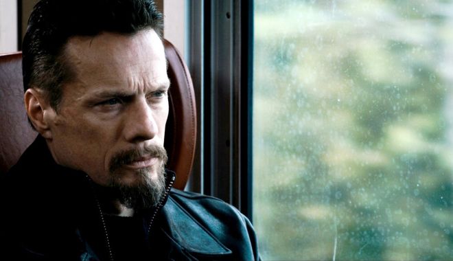 Moş Ion în tren - intren-1621769231.jpg