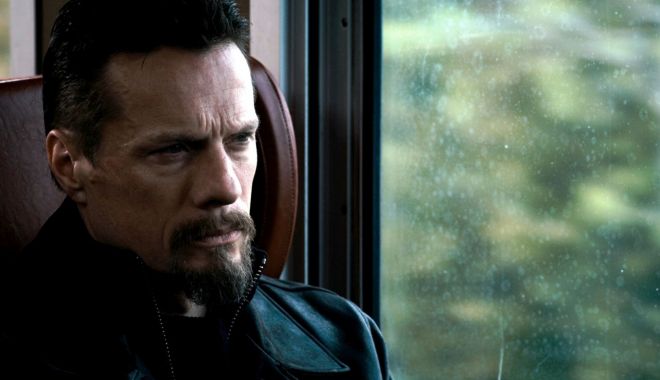 Moş Ion în tren - intren-1635168421.jpg