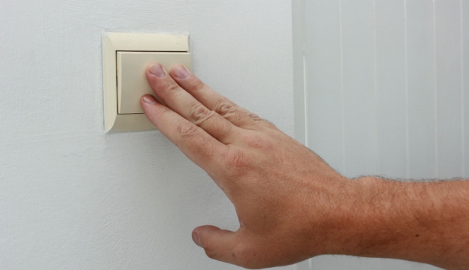 Zona peninsulară  din Constanța,  fără curent electric - intrerupatorcurentelectric2-1505488231.jpg