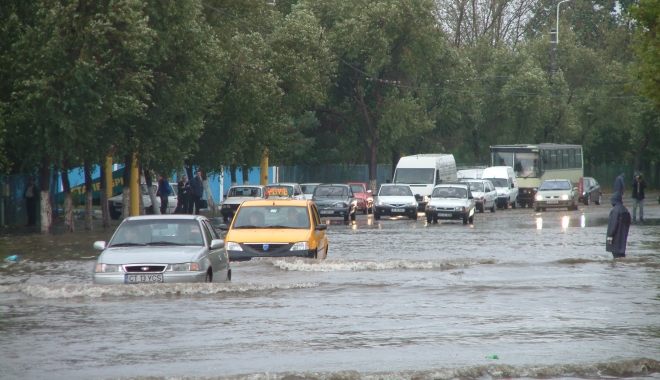 RAJA a activat Comandamentul pentru Situații de Urgență - inundatiegf68-1497614575.jpg