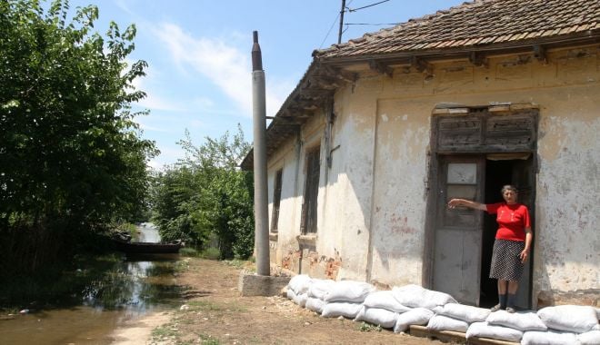 Avertizare de la hidrologi. Pericol mare de inundaţii pe râurile din judeţul Constanţa - inundatii-1624263627.jpg