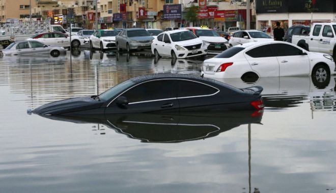 Tehnologia de însămânțare a norilor a provocat inundații în țările din Golf - inundatii-1641305559.jpg