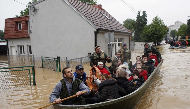 Din nou în alertă! Balcanii așteaptă alte viituri - inundatiiserbiasursareutersmarko-1400665979.jpg