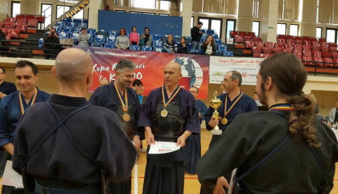 Învingători surpriză la Cupa României la kendo - invingatorii1-1491318236.jpg