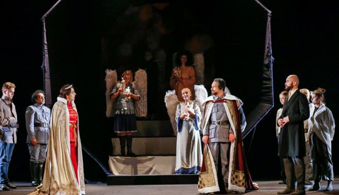 Invitație la Teatrul de Stat: 