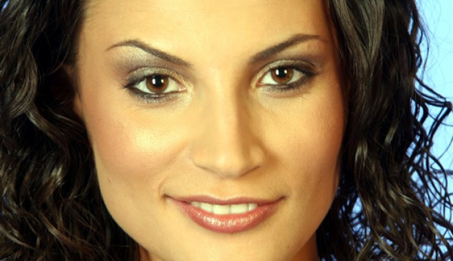 Ioana Ginghină suferă de o boală  de care nu va scăpa vreodată - ioanaginghina-1346941617.jpg