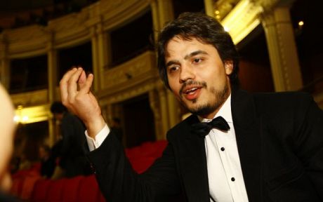 Tenorul român Ioan Hotea, locul I la concursul Operalia, desfășurat la Londra - ioanhotea-1437406871.jpg