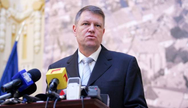 Iohannis  s-a adresat Parlamentului la un an de mandat. Ce și-a propus pentru 2016 - iohannisadresareparlament-1450285906.jpg